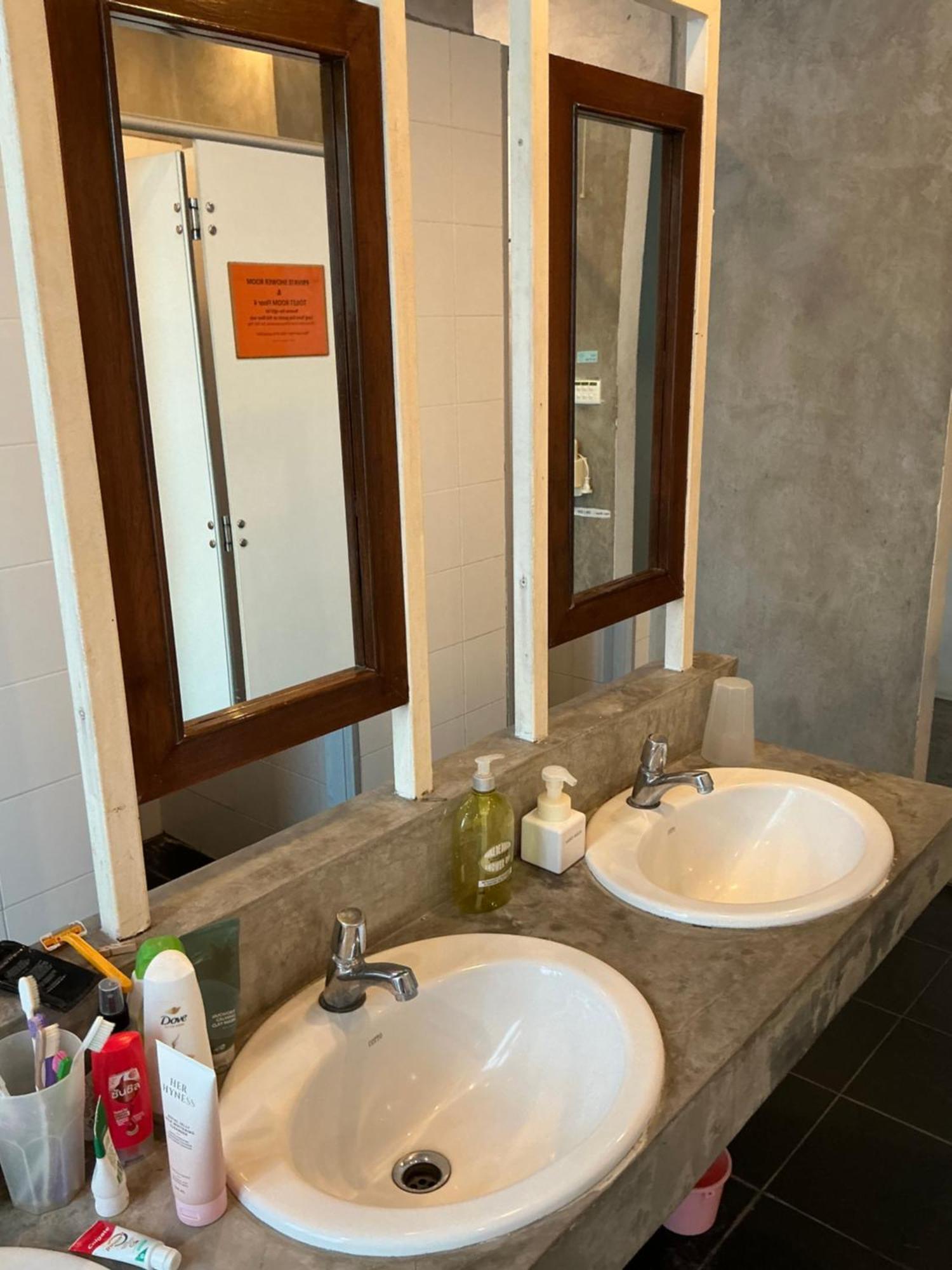 Udee Bangkok Hostel Zewnętrze zdjęcie